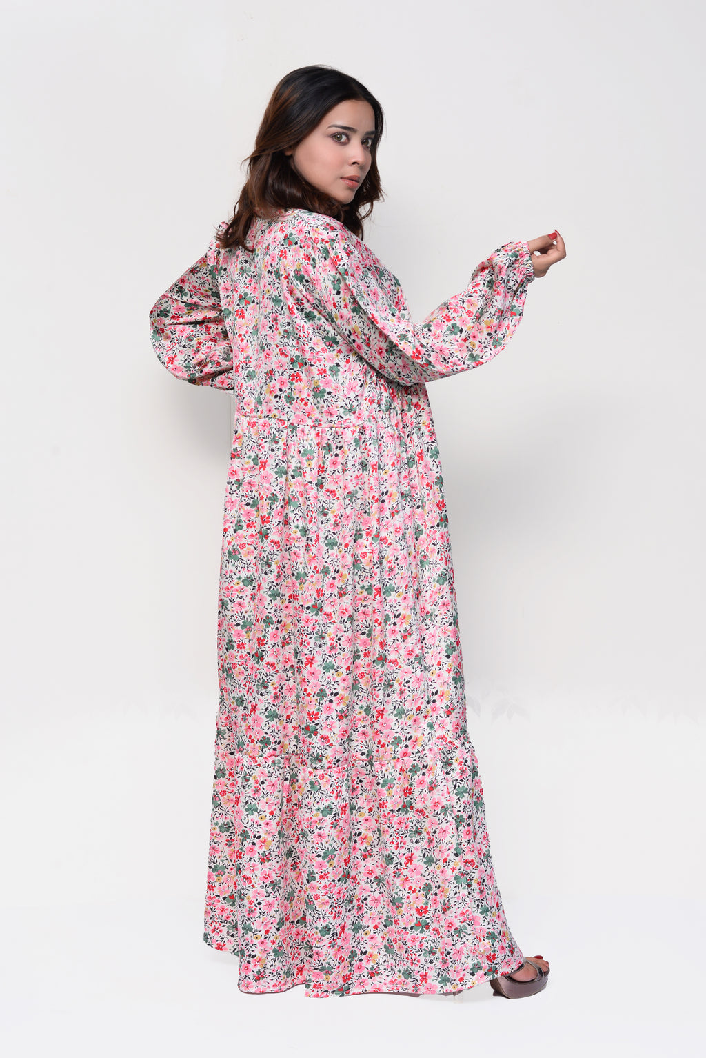 🌸 Blooming Rose Maxi Dress – Soft, Feminine & Effortlessly Modest