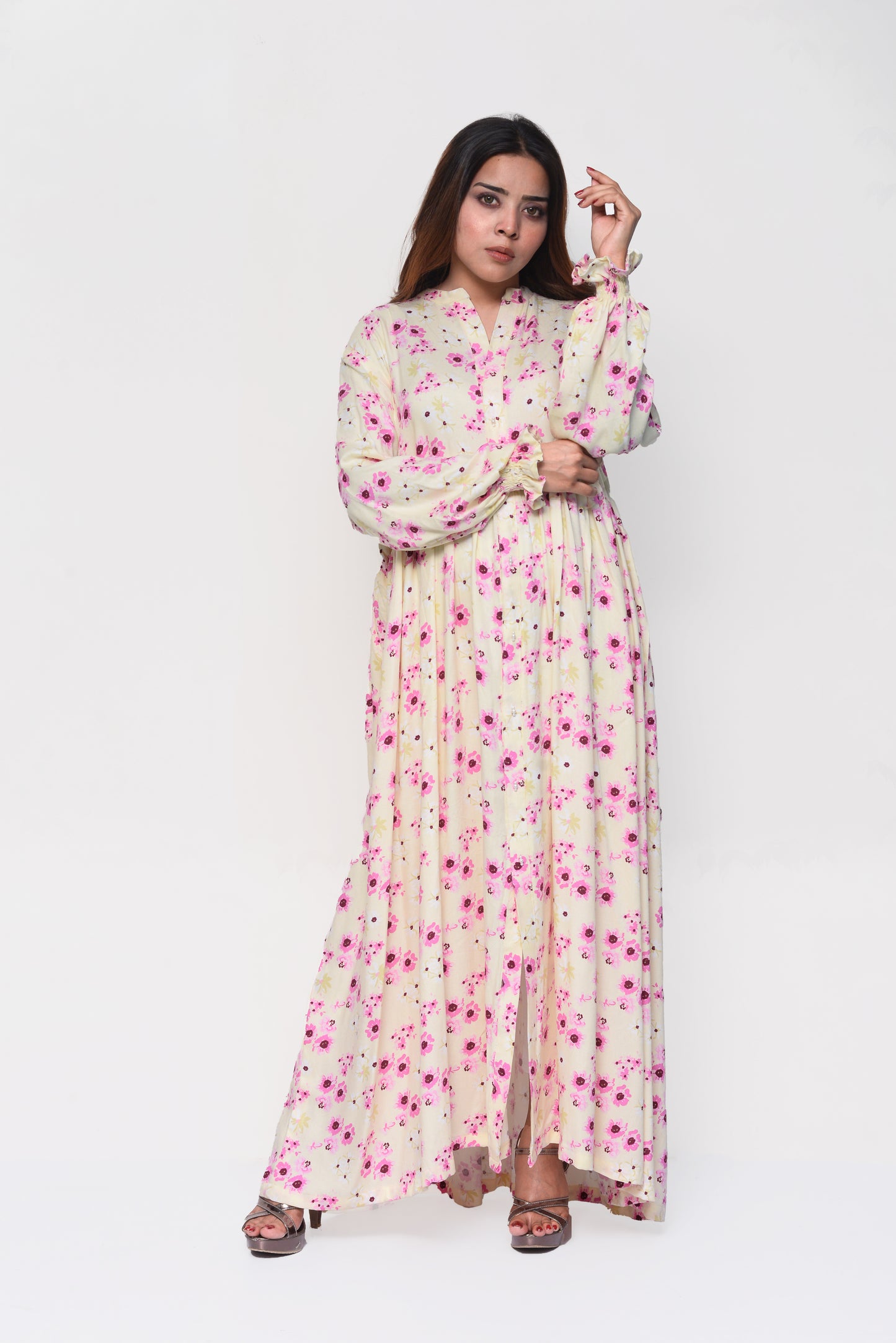 🌸 Blooming Petals Maxi Dress – Soft, Feminine & Effortlessly Flowing